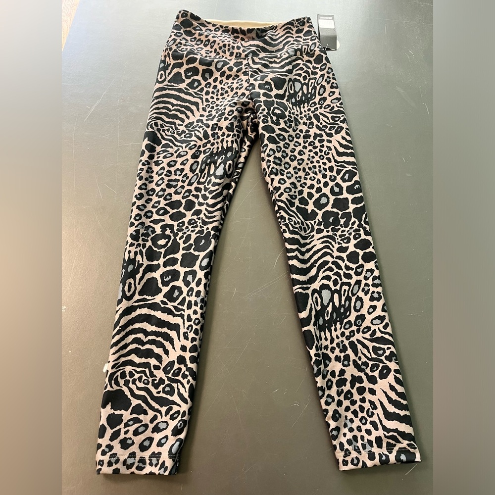 Bally total fitness leopard mash cinder size M.
